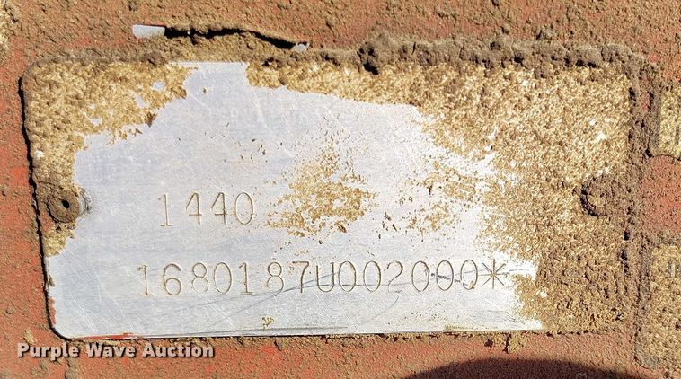 image for item DT0928 1978 International 1440 combine