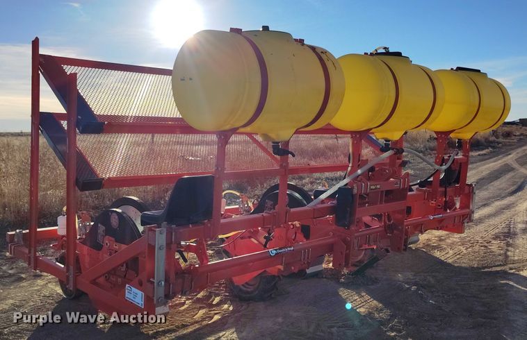 image for item DT0932 2019 Checchi & Magli Wolf Pro 3 transplanter