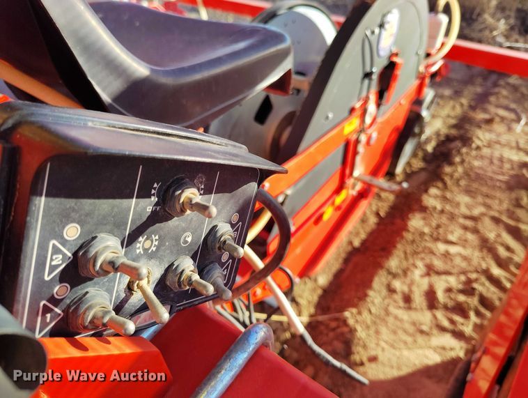 image for item DT0932 2019 Checchi & Magli Wolf Pro 3 transplanter