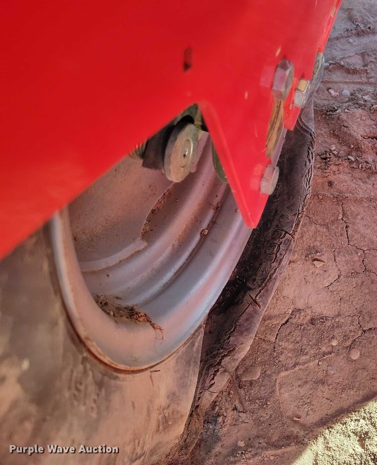 image for item DT0932 2019 Checchi & Magli Wolf Pro 3 transplanter