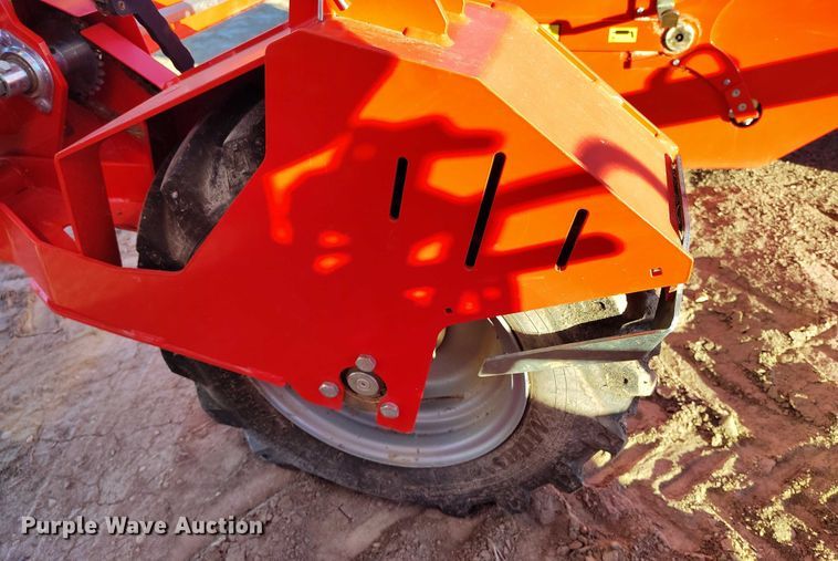 image for item DT0932 2019 Checchi & Magli Wolf Pro 3 transplanter