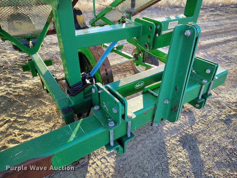 image for item DT0933 Rain-Flo Irrigation 1600 Serries II transplanter