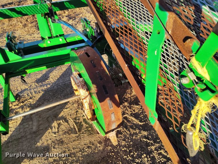 image for item DT0933 Rain-Flo Irrigation 1600 Serries II transplanter