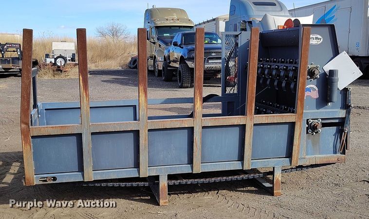 image for item DT0943 Arts Way 650600 Top-Spread wheel loader bale processor