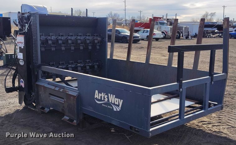 image for item DT0943 Arts Way 650600 Top-Spread wheel loader bale processor