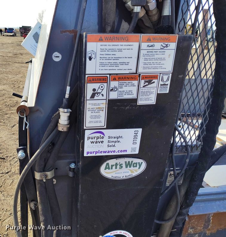 image for item DT0943 Arts Way 650600 Top-Spread wheel loader bale processor