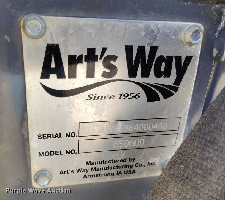 image for item DT0943 Arts Way 650600 Top-Spread wheel loader bale processor