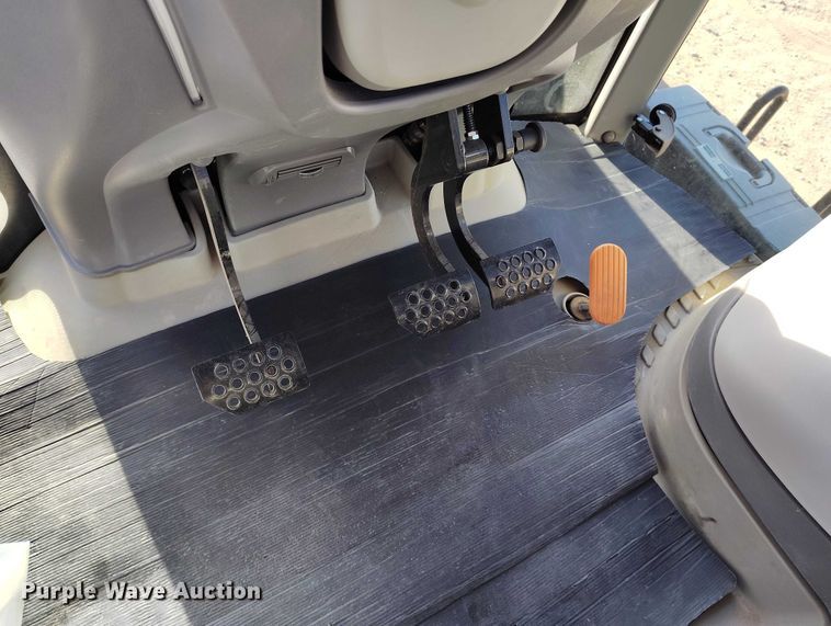 image for item DT0951 2022 Deutz-Fahr 9340 TTV Agrotron Warrior MFWD tractor