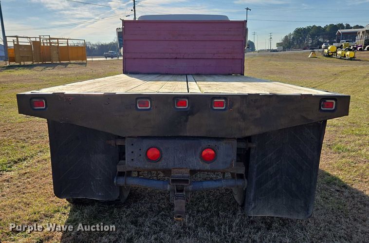 image for item DU2719 1997 International 4900 flatbed truck