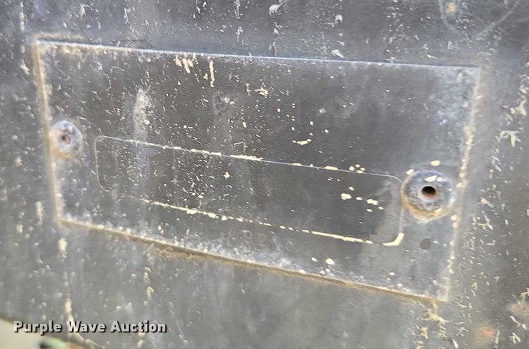 image for item DU2719 1997 International 4900 flatbed truck