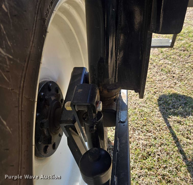 image for item DU2720 2023 Apache AS850 sprayer