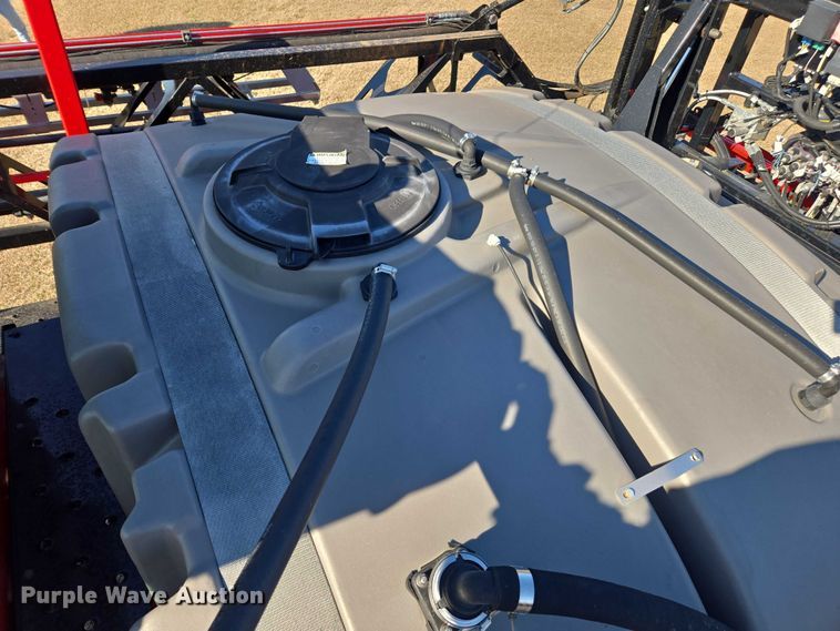 image for item DU2720 2023 Apache AS850 sprayer