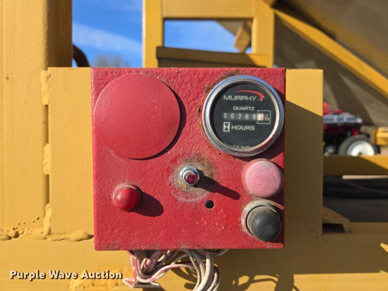 image for item DU2721 2012 KBH fertilizer tender trailer