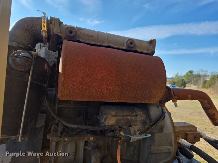 image for item DU2721 2012 KBH fertilizer tender trailer