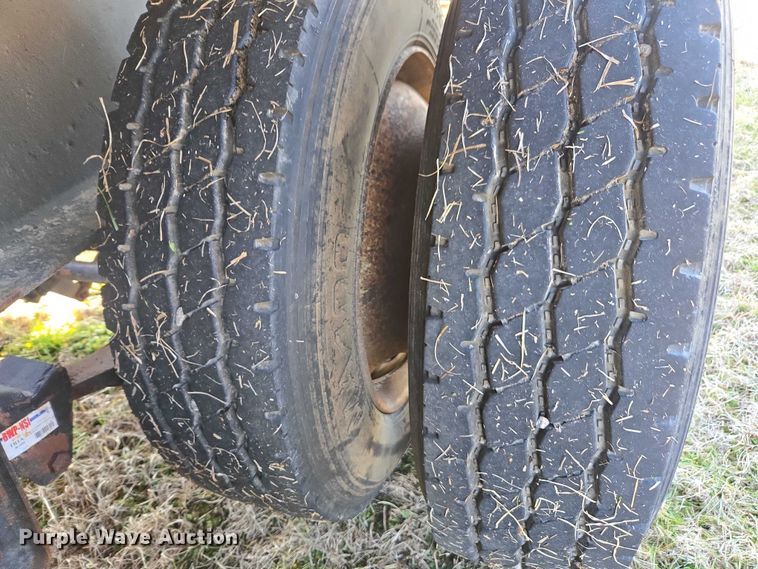 image for item DU2721 2012 KBH fertilizer tender trailer