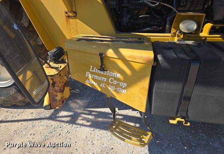 image for item DU2724 2010 Terragator 6203 sprayer