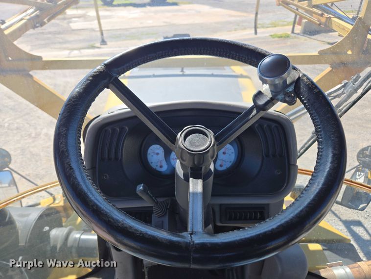 image for item DU2724 2010 Terragator 6203 sprayer