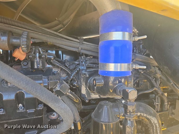 image for item DU2724 2010 Terragator 6203 sprayer