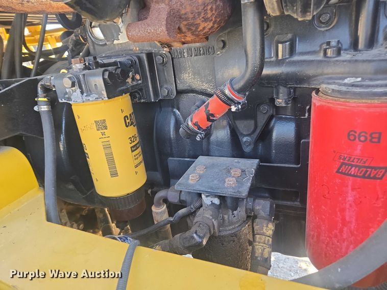 image for item DU2724 2010 Terragator 6203 sprayer