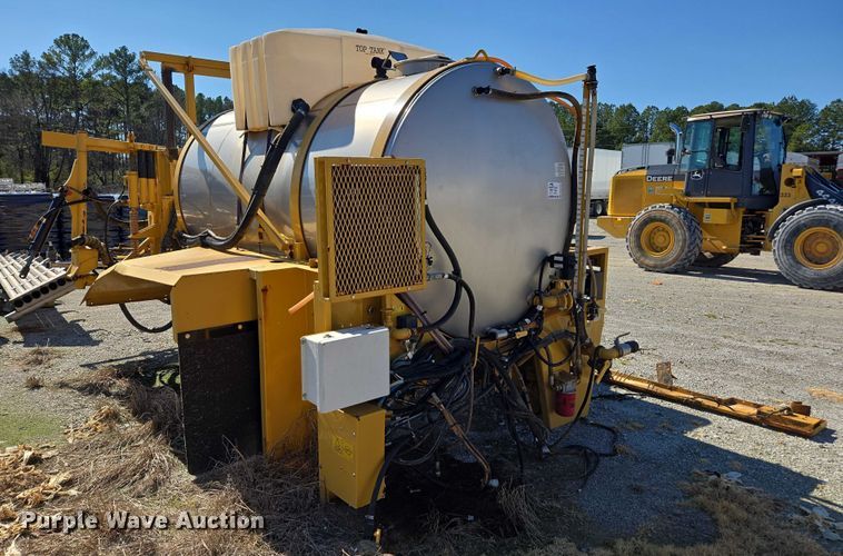 image for item DU2725 AGCO sprayer bed