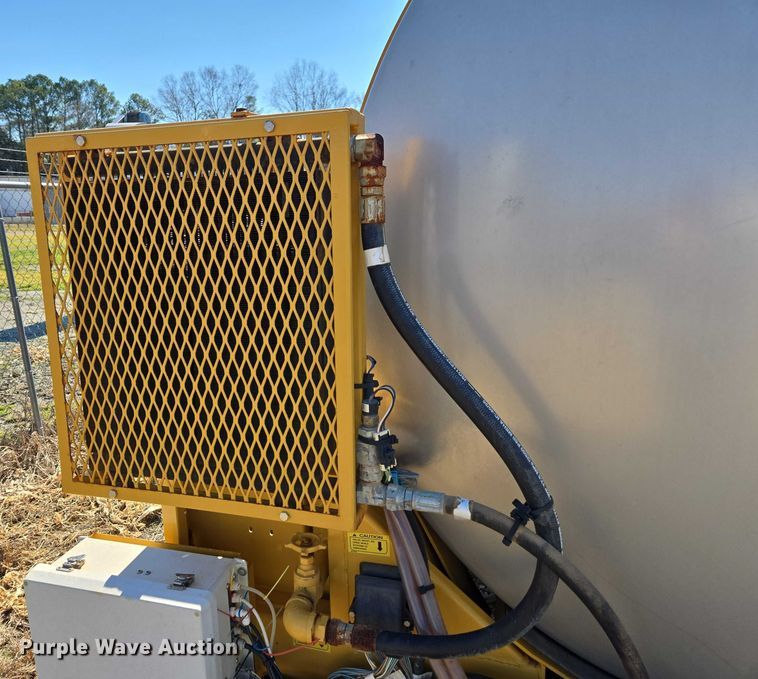 image for item DU2725 AGCO sprayer bed