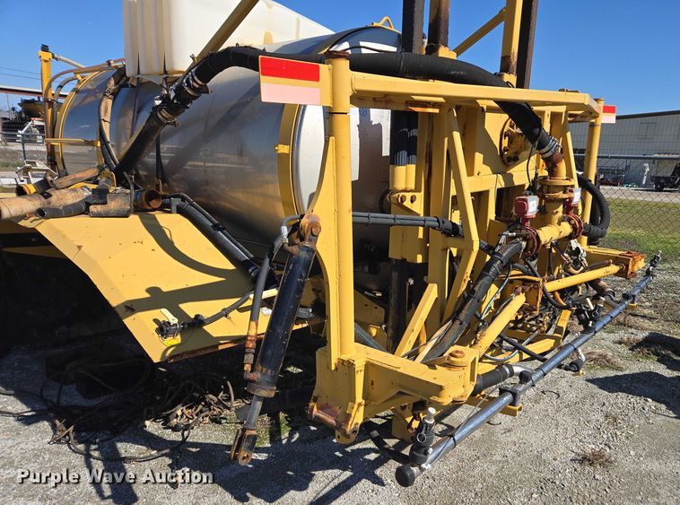 image for item DU2725 AGCO sprayer bed