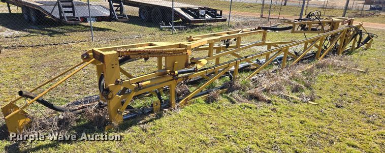 image for item DU2725 AGCO sprayer bed