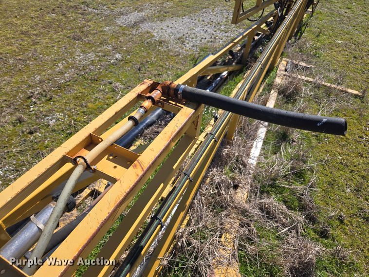 image for item DU2725 AGCO sprayer bed