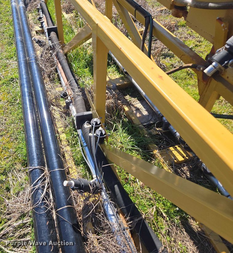 image for item DU2725 AGCO sprayer bed