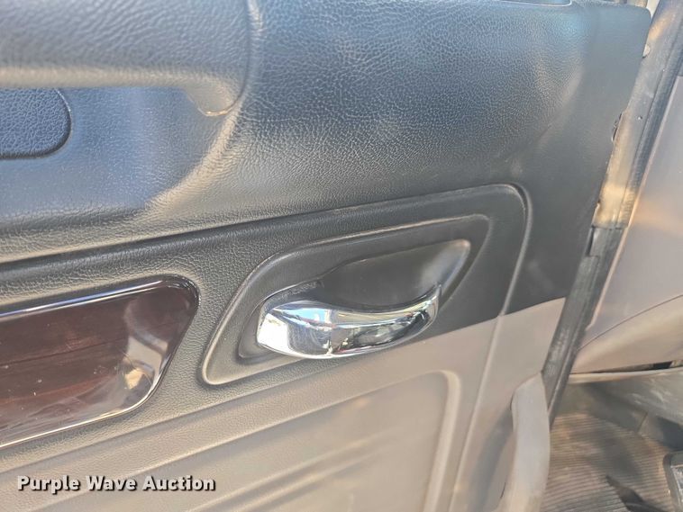 image for item DU2726 2016 Peterbilt 389 semi truck