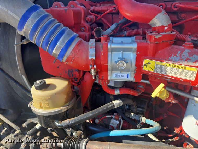 image for item DU2726 2016 Peterbilt 389 semi truck