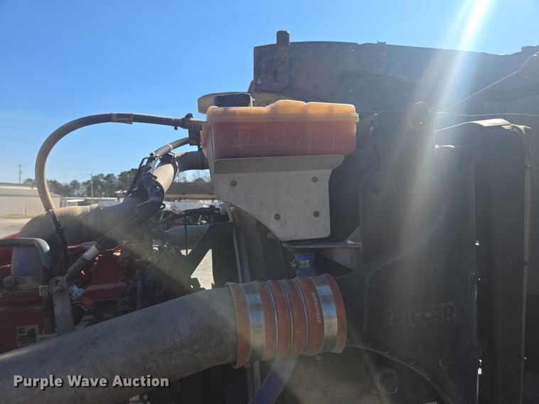 image for item DU2726 2016 Peterbilt 389 semi truck