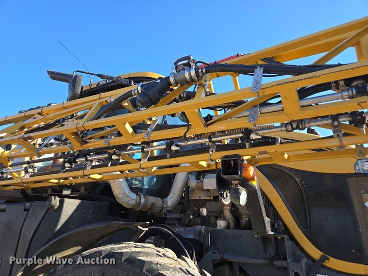 image for item DU2727 2014 RoGator RG1300 sprayer
