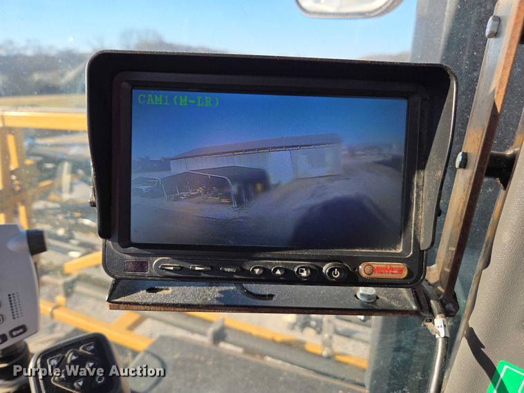 image for item DU2727 2014 RoGator RG1300 sprayer