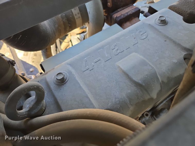 image for item DU2727 2014 RoGator RG1300 sprayer