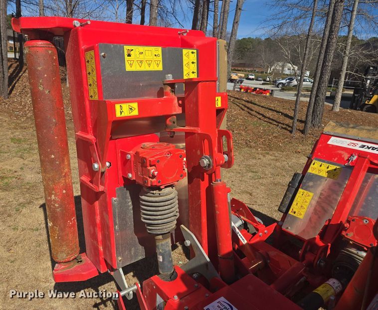 image for item DU2731 2024 Trimax Snake S2 320 batwing finish mower