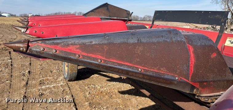 image for item DV0774 Case 1063 corn head