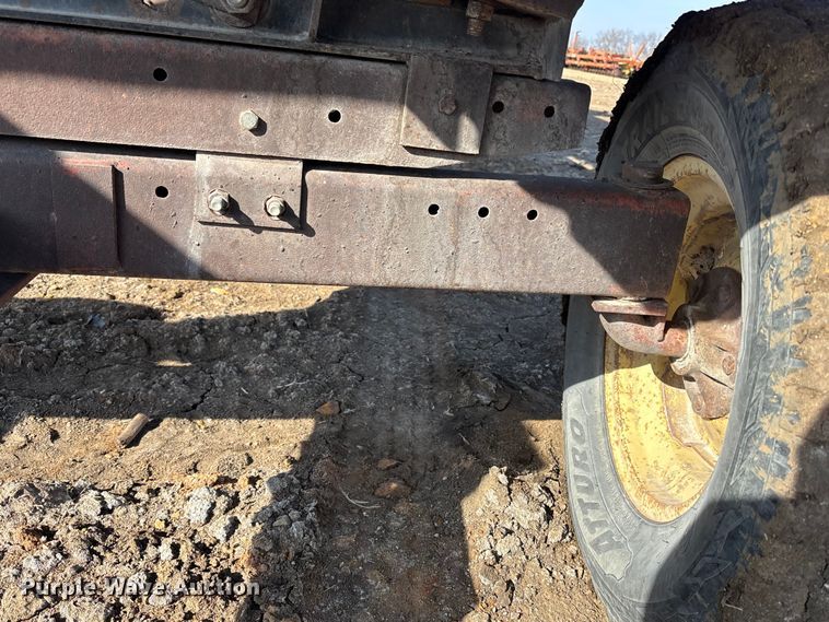 image for item DV0774 Case 1063 corn head