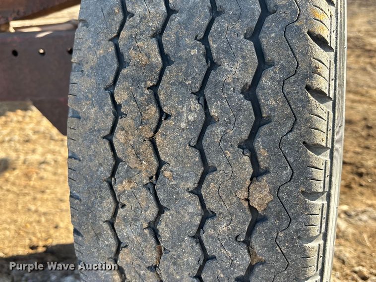 image for item DV0774 Case 1063 corn head