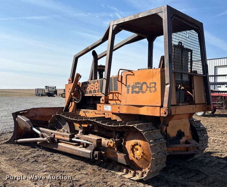 image for item DV0775 1976 Case 1150B dozer