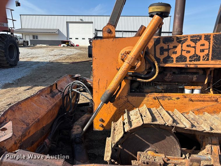 image for item DV0775 1976 Case 1150B dozer