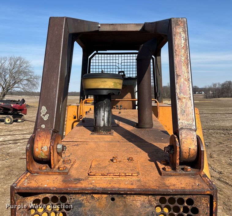 image for item DV0775 1976 Case 1150B dozer