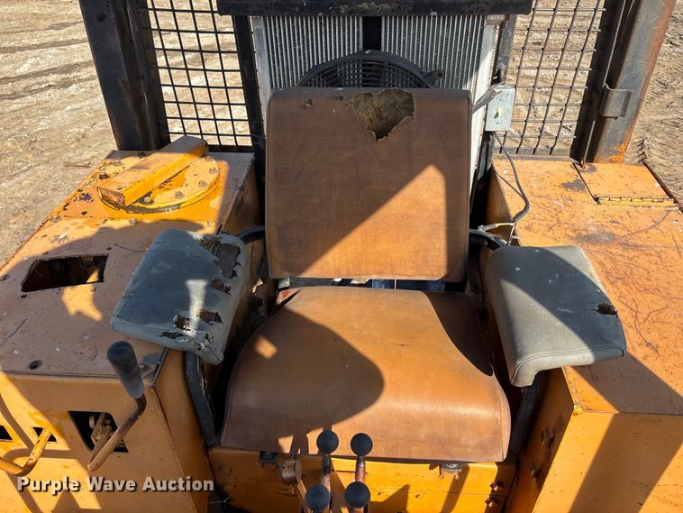 image for item DV0775 1976 Case 1150B dozer