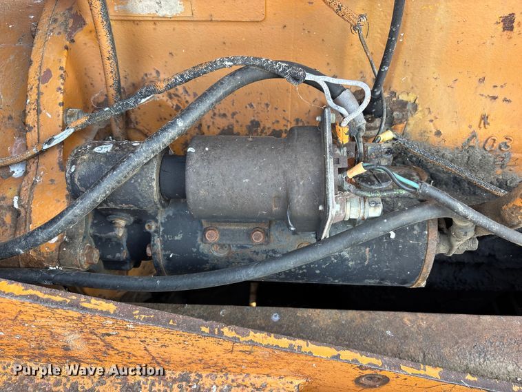 image for item DV0775 1976 Case 1150B dozer