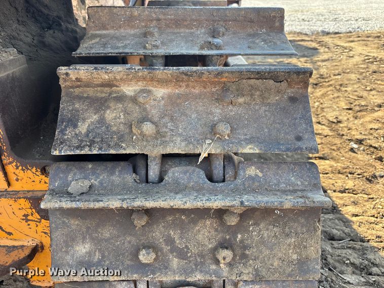 image for item DV0775 1976 Case 1150B dozer