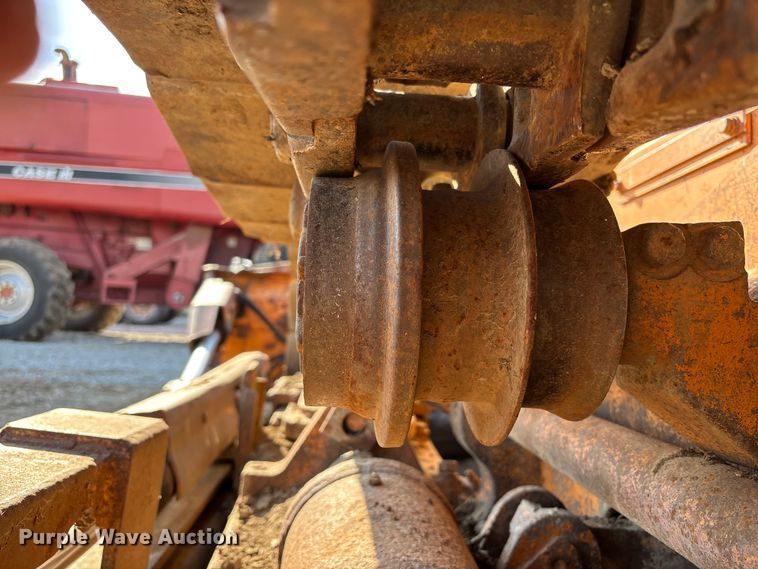 image for item DV0775 1976 Case 1150B dozer