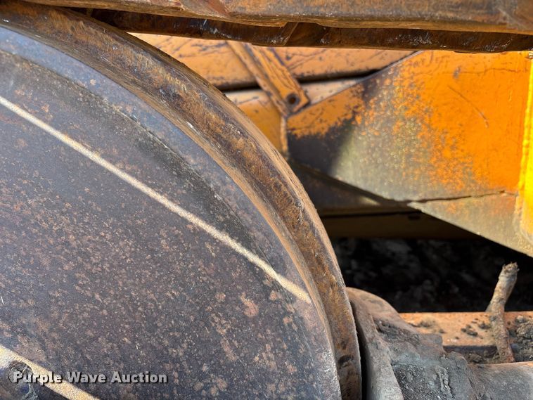 image for item DV0775 1976 Case 1150B dozer