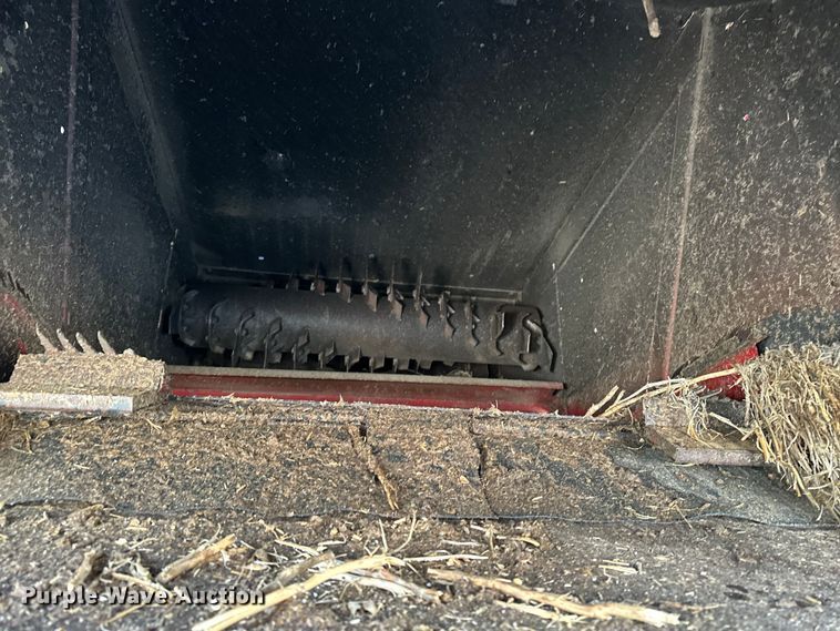 image for item DV0776 1996 Case IH 2166 combine