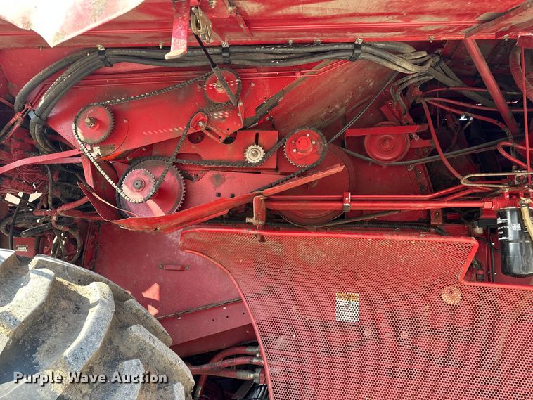 image for item DV0776 1996 Case IH 2166 combine
