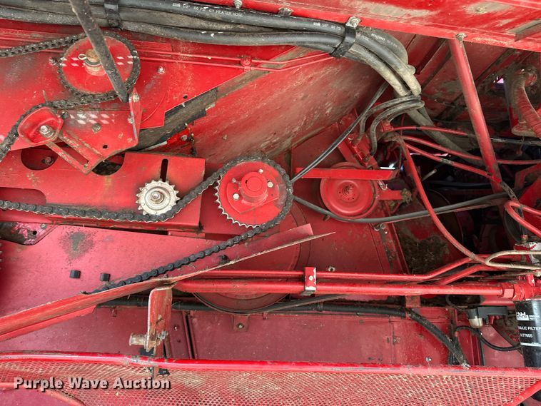 image for item DV0776 1996 Case IH 2166 combine